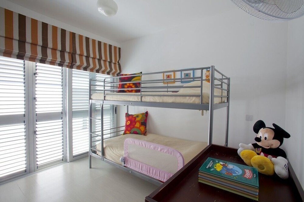 Паралимни: Trident Beach Front Suite