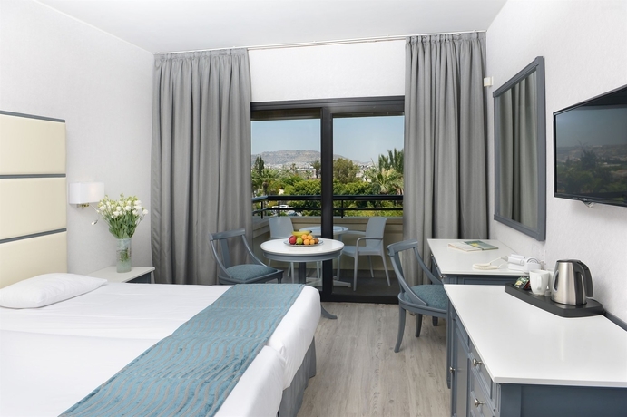 Ларнака: Palm Beach and Bungalows Larnaca