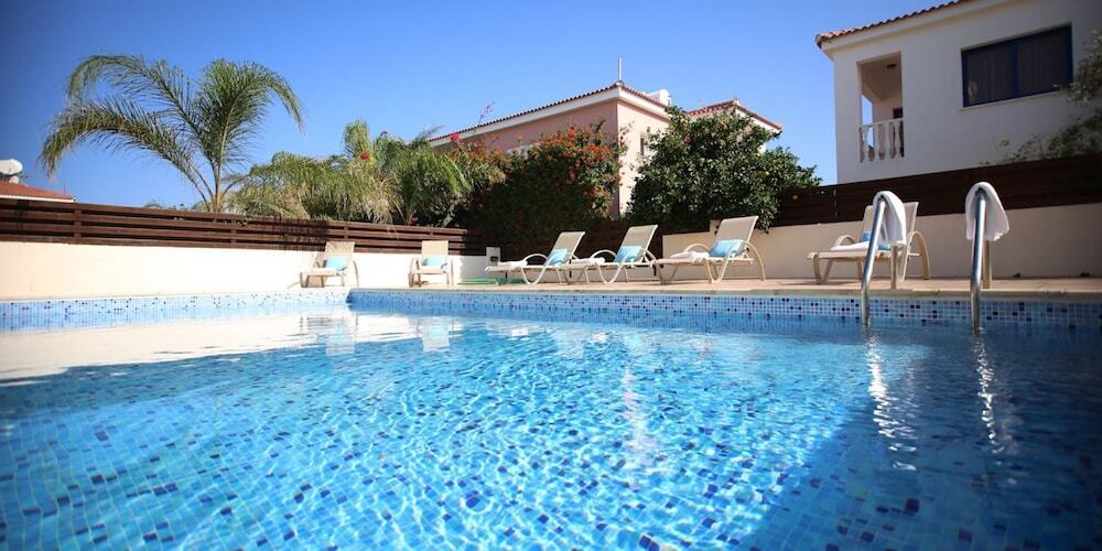 Паралимни: Oceanview Luxury Villa 114