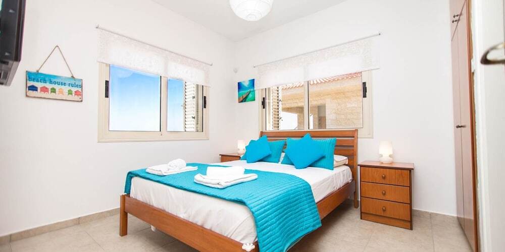 Паралимни: Oceanview Luxury Villa 134