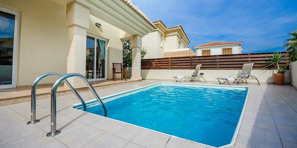 Паралимни: Oceanview Luxury Villa 164
