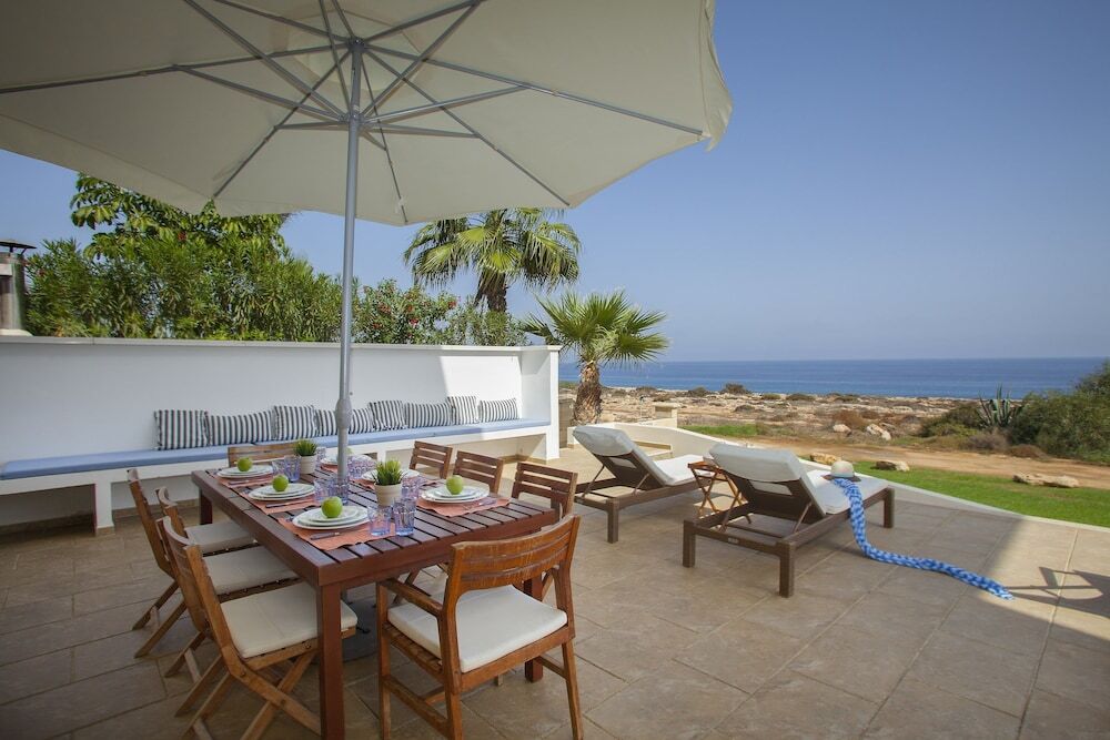 Протарас: Nireas Seafront Villa 9