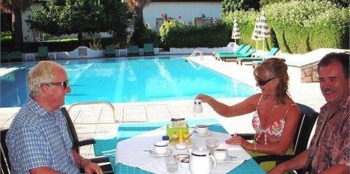 Алсанджак: The Villa Club Holiday Village