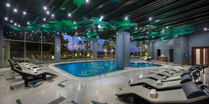 Алсанджак: Merit Royal Hotel - All Inclusive