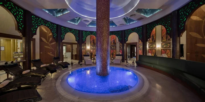 Алсанджак: Merit Royal Hotel - All Inclusive