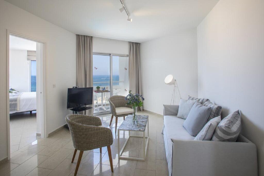 Героскипу: Leonardo Plaza Cypria Maris Beach Hotel & Spa