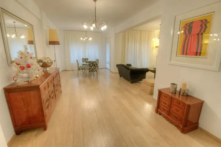 Гермасойя: Dasoudi Luxury Beachfront Apartment