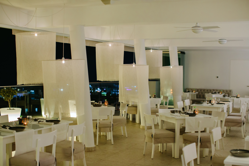 Айя-Напа: Отель Napa Suites