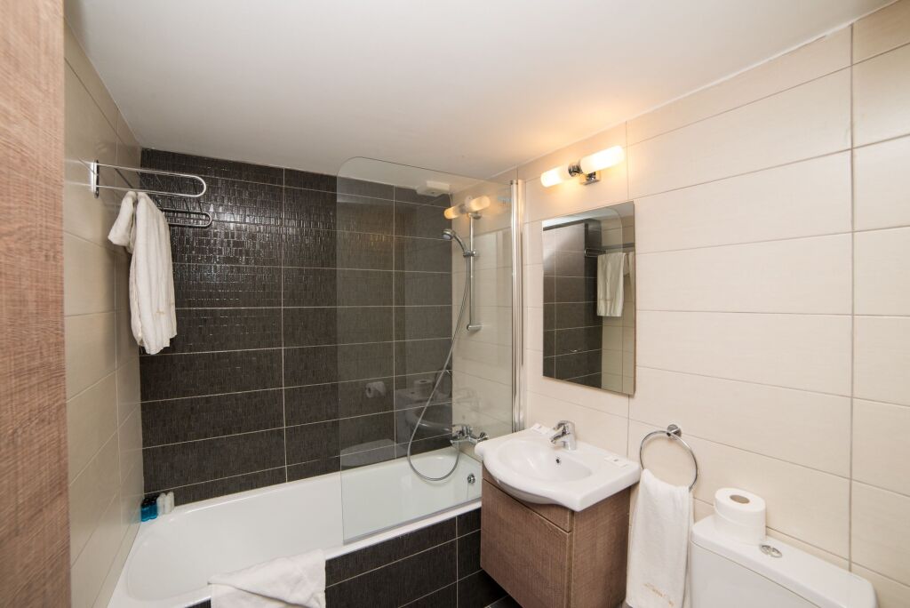 Хлорака: Helios Bay Hotel Apartments