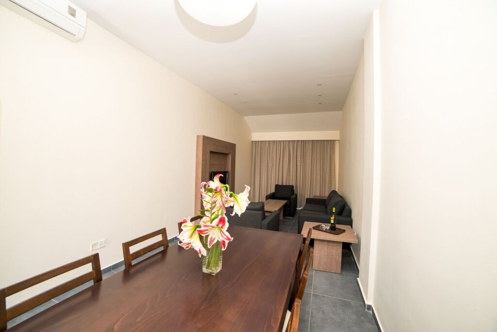 Хлорака: Helios Bay Hotel Apartments
