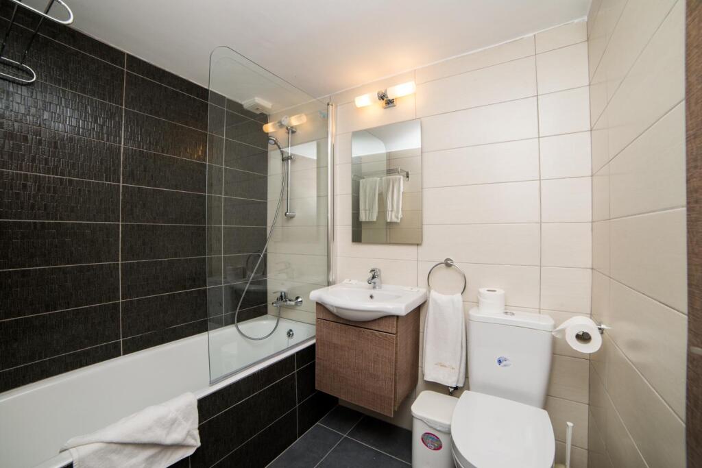 Хлорака: Helios Bay Hotel Apartments