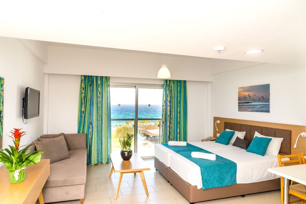 Хлорака: Helios Bay Hotel Apartments