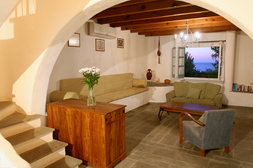 Помос: Villa Clarissa & Carmel’s View