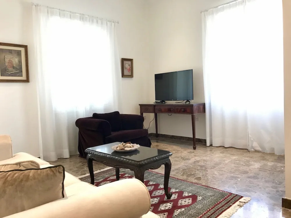 Лимассол: Avgi's Home