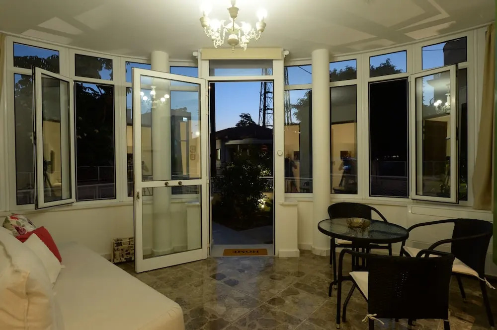 Лимассол: Avgi's Home