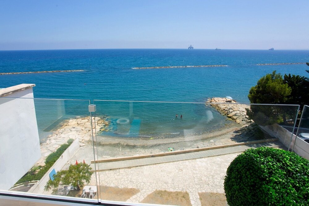 Гермасойя: Seaside Luxury Beach Apartment