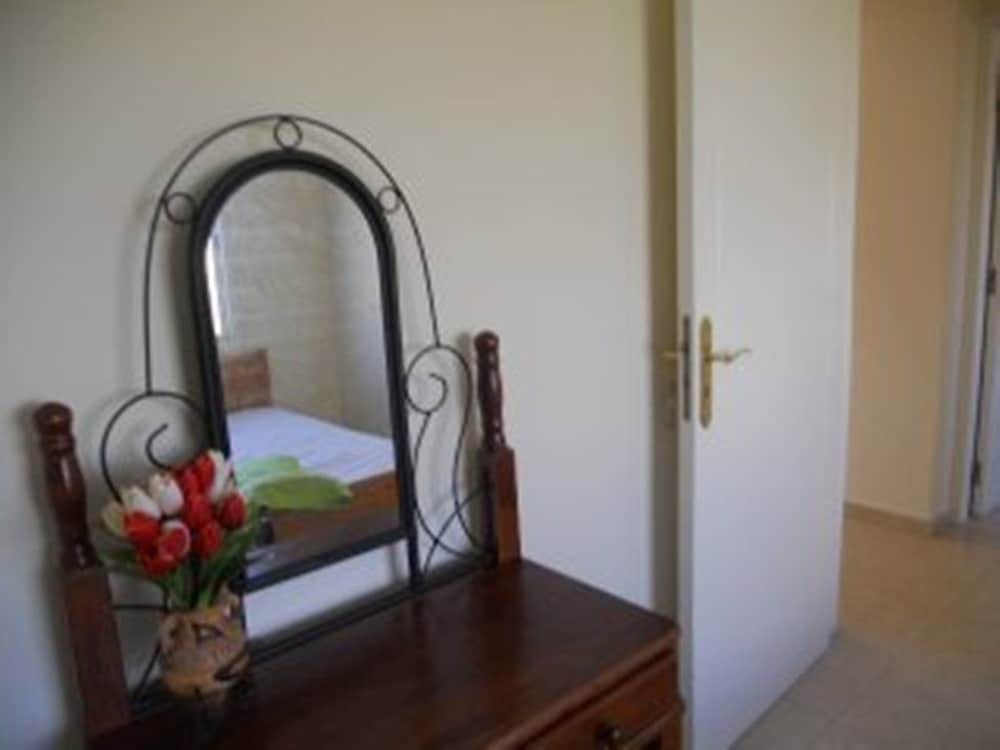 Пафос: Sirena Sunrise Prestige Apartments