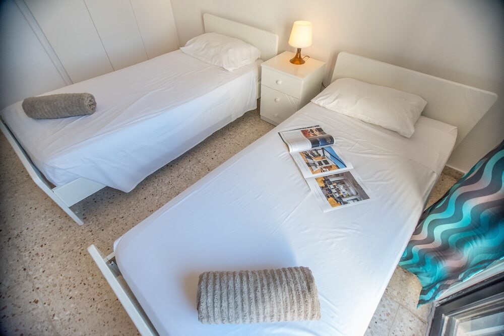 Паралимни: Kapparis Two Bedroom Apartment No 13