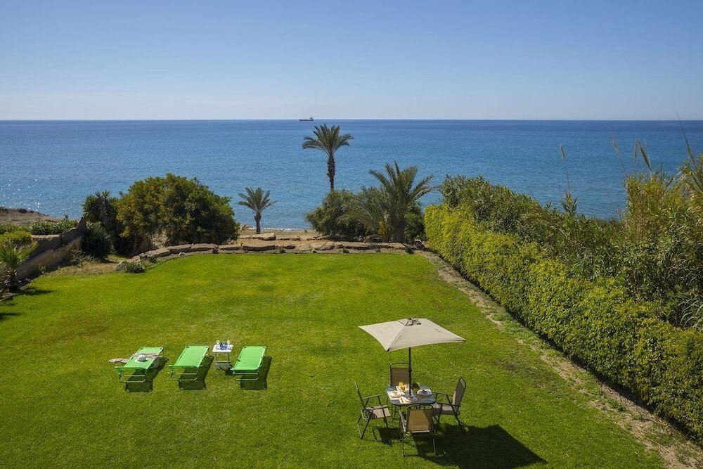 Марони: Lamaz Maroni Beachfront Villa