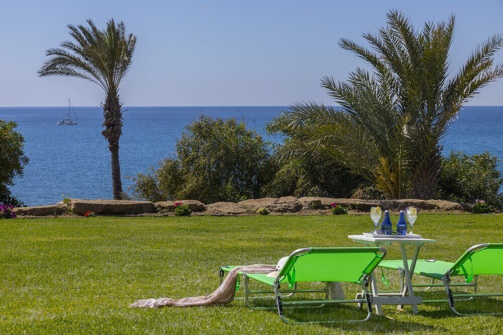 Марони: Lamaz Maroni Beachfront Villa