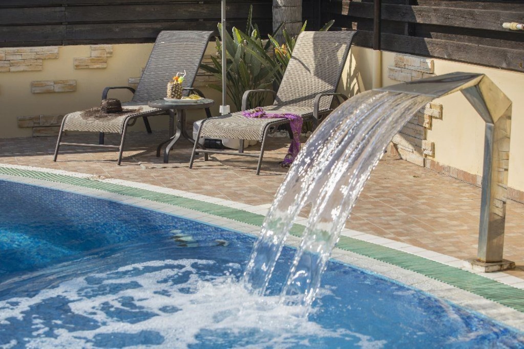 Айя-Напа: Ayia Napa Tropical Beach Villa