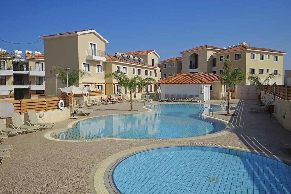 Паралимни: Marand Apartment BF15