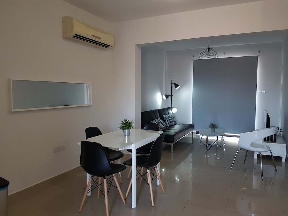 Паралимни: Marand Apartment BF15