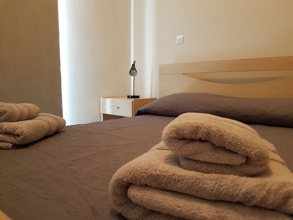 Паралимни: Marand Apartment BF15