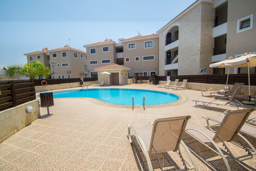 Паралимни: Kapparis Kyklades Ground Floor apartment