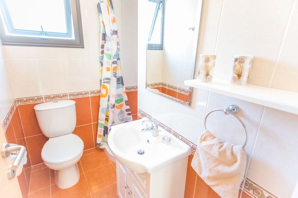 Паралимни: Kapparis Kyklades Ground Floor apartment
