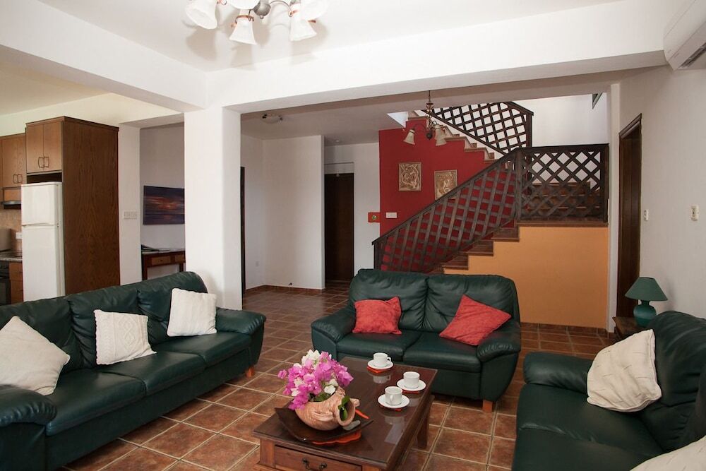 Киссонерга: Banana Cyprus Villas