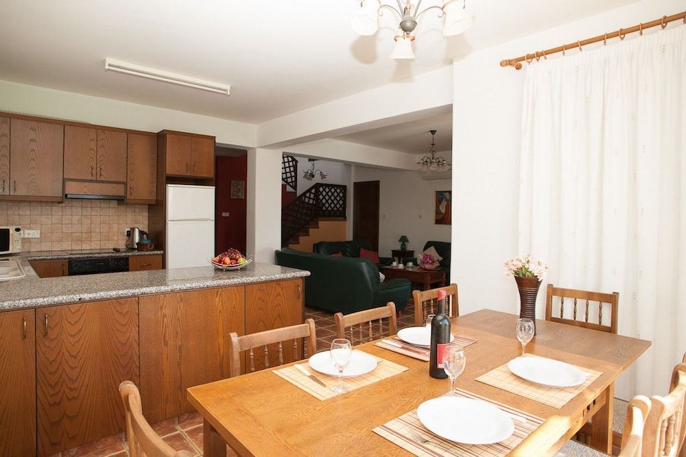 Киссонерга: Banana Cyprus Villas
