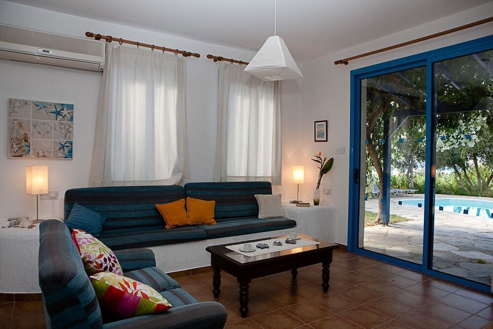 Киссонерга: Banana Cyprus Villas