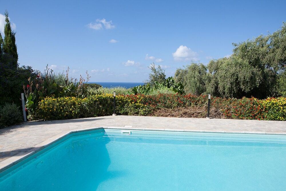 Киссонерга: Banana Cyprus Villas