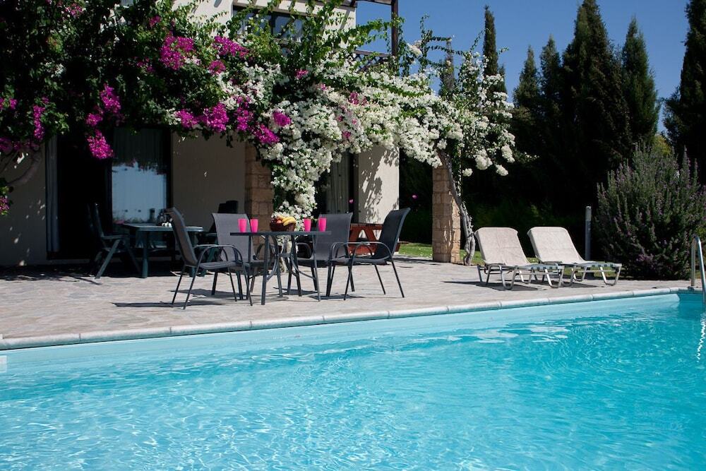 Киссонерга: Banana Cyprus Villas