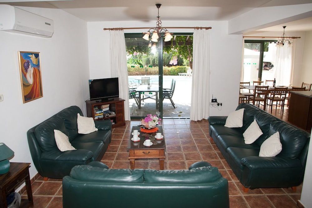 Киссонерга: Banana Cyprus Villas