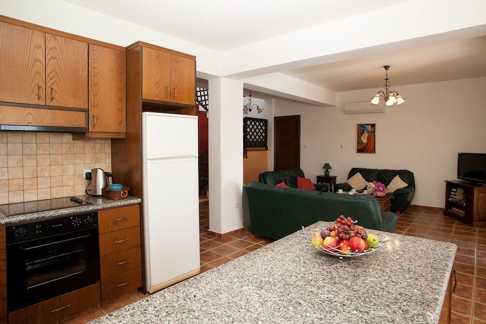 Киссонерга: Banana Cyprus Villas