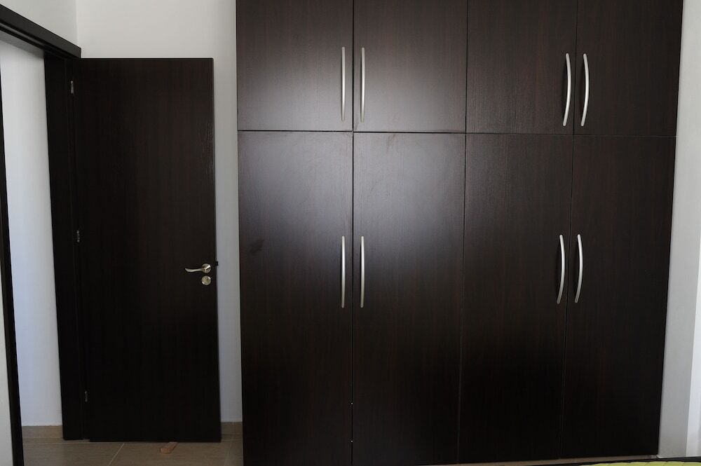 Кити: Kiti Deluxe Apartments