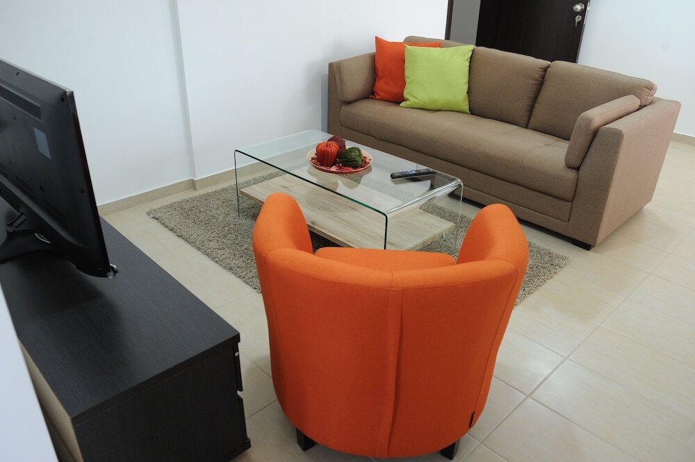 Кити: Kiti Deluxe Apartments