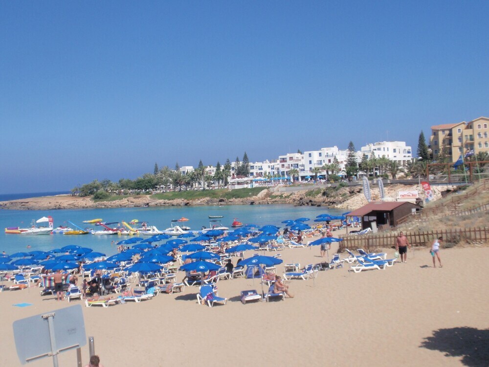Паралимни: Kapparis Beach Villa 1