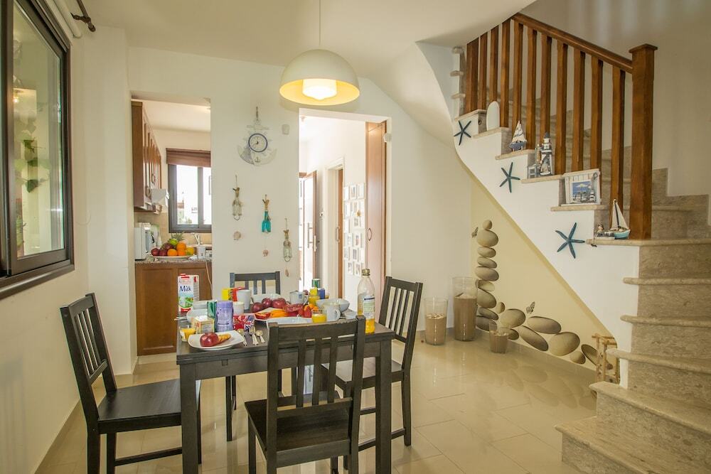 Паралимни: Kapparis Beach Villa 1