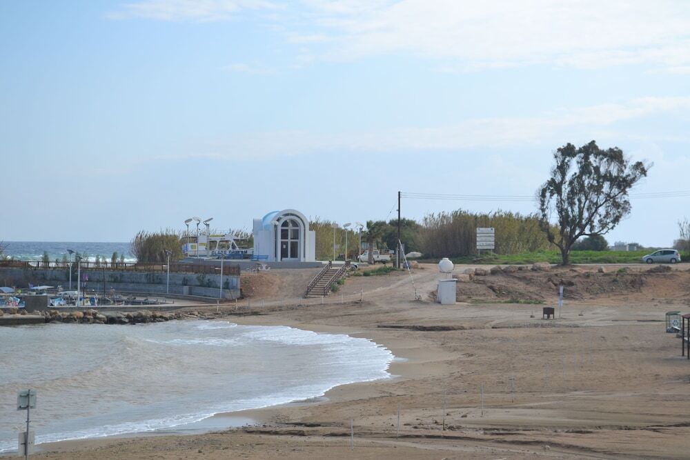Паралимни: Kapparis Beach Villa 1