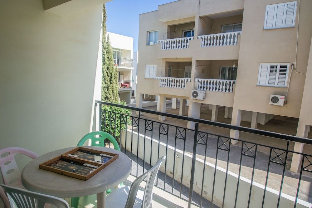 Паралимни: Kapparis Luxury Holiday Apartment