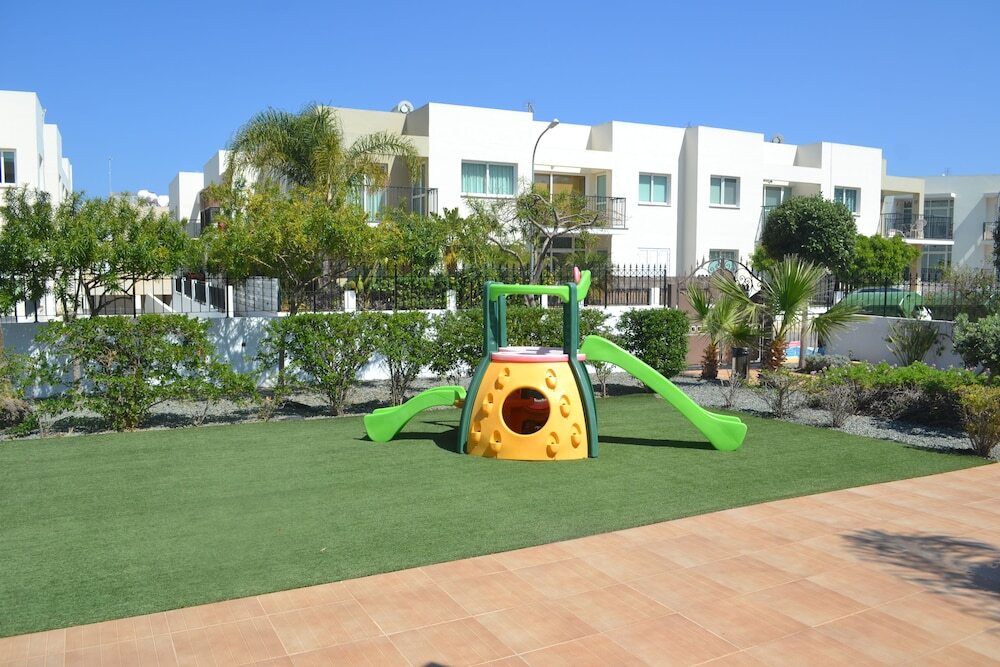 Паралимни: Kapparis Luxury Holiday Apartment