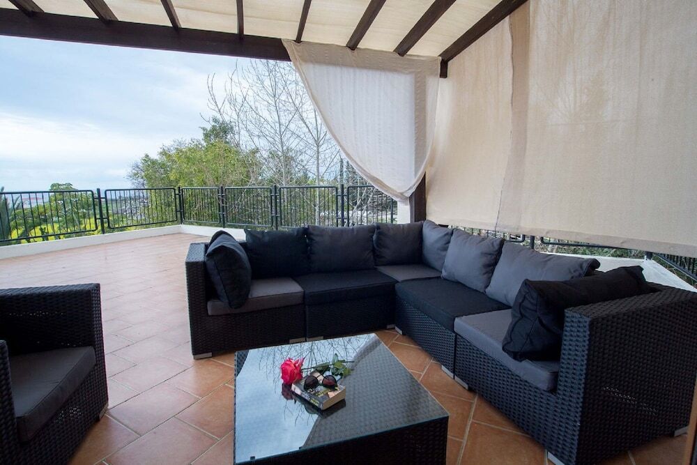 Пейя: Coral Bay Sunkiss Villa