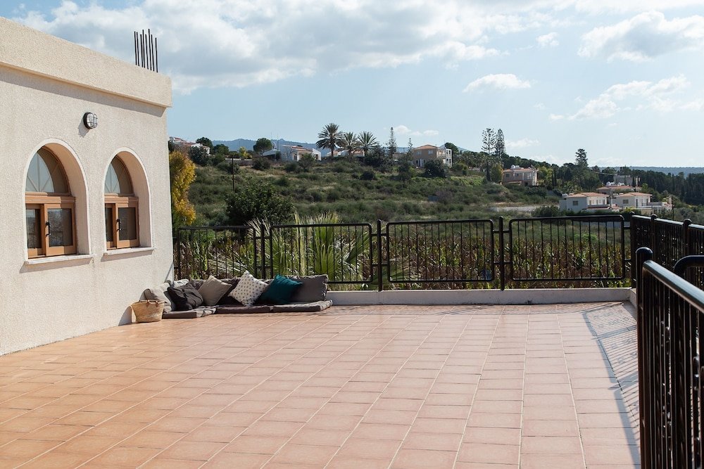 Пейя: Coral Bay Sunkiss Villa