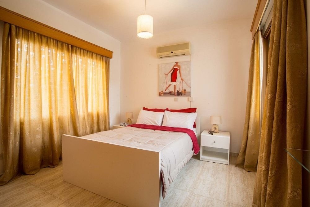 Пейя: Coral Bay Sunkiss Villa