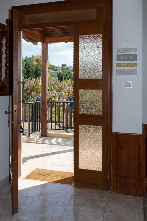 Пейя: Coral Bay Sunkiss Villa