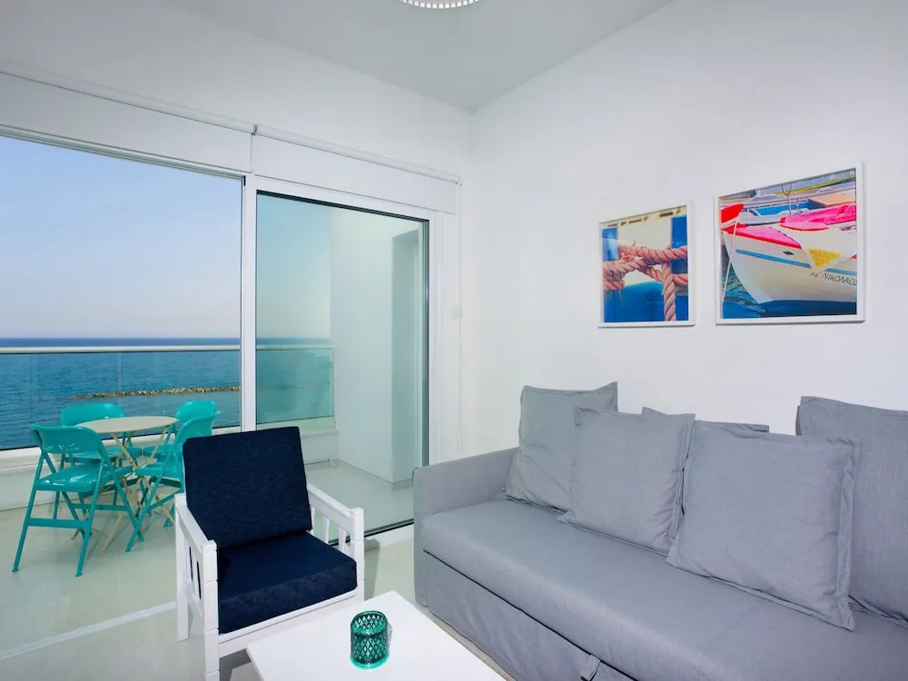 Лимассол: Limassol on the Beach Apartment
