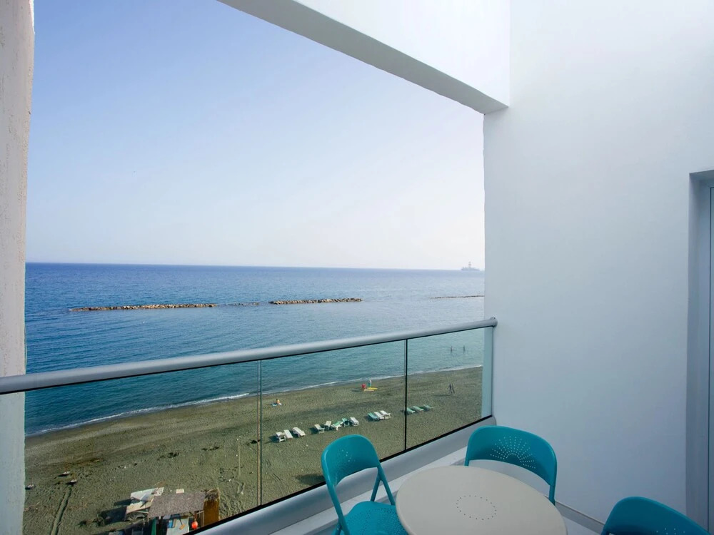 Лимассол: Limassol on the Beach Apartment